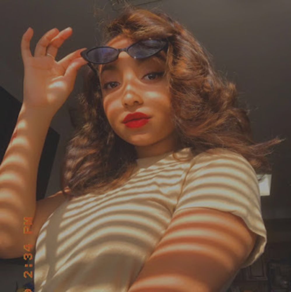 Meet your Posher, Alexes